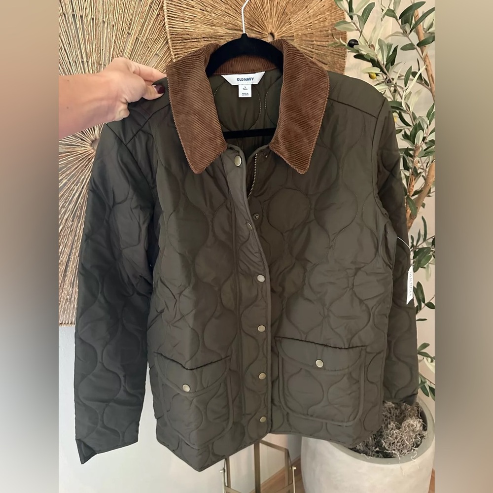 Old Navy Olive Quilted Barn Jacket